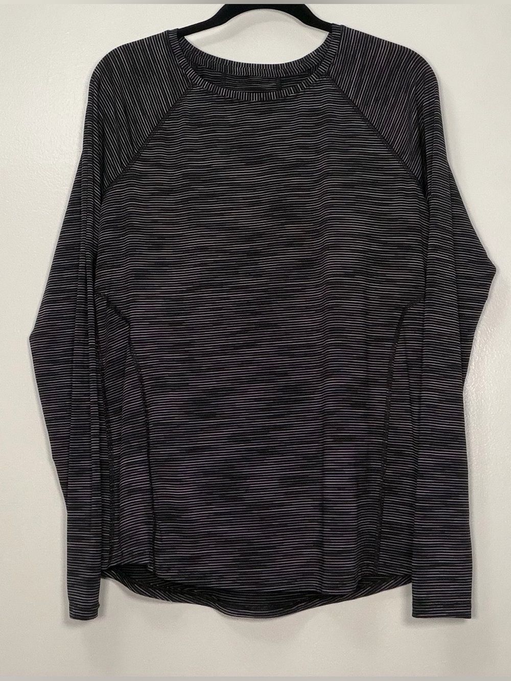 Women’s Long-Sleeve Crewneck Striped Athletic Shirt - Black/Grey